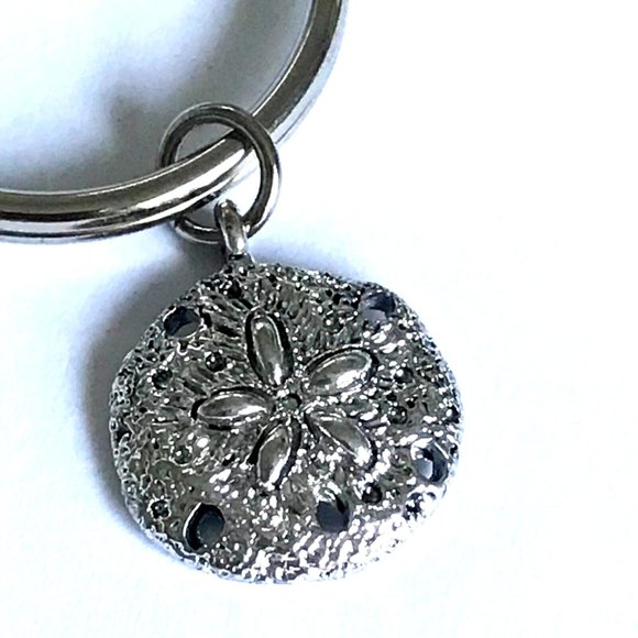 Sand Dollar Keychain Keyring Zipper Pull Purse Charm Silver Tone Sea Life Shell - Picture 3 of 8